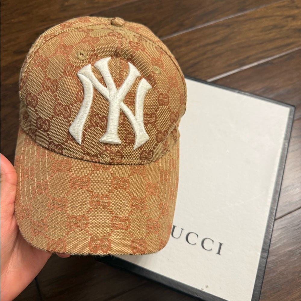 Gucci Yankee logo GG cap